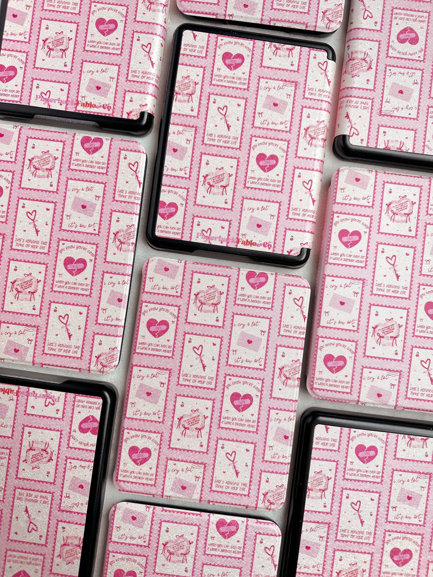 I Can Do It With a Broken Heart Stamps - Kindle Case: Kindle Paperwhite 11th Generation (6.8")