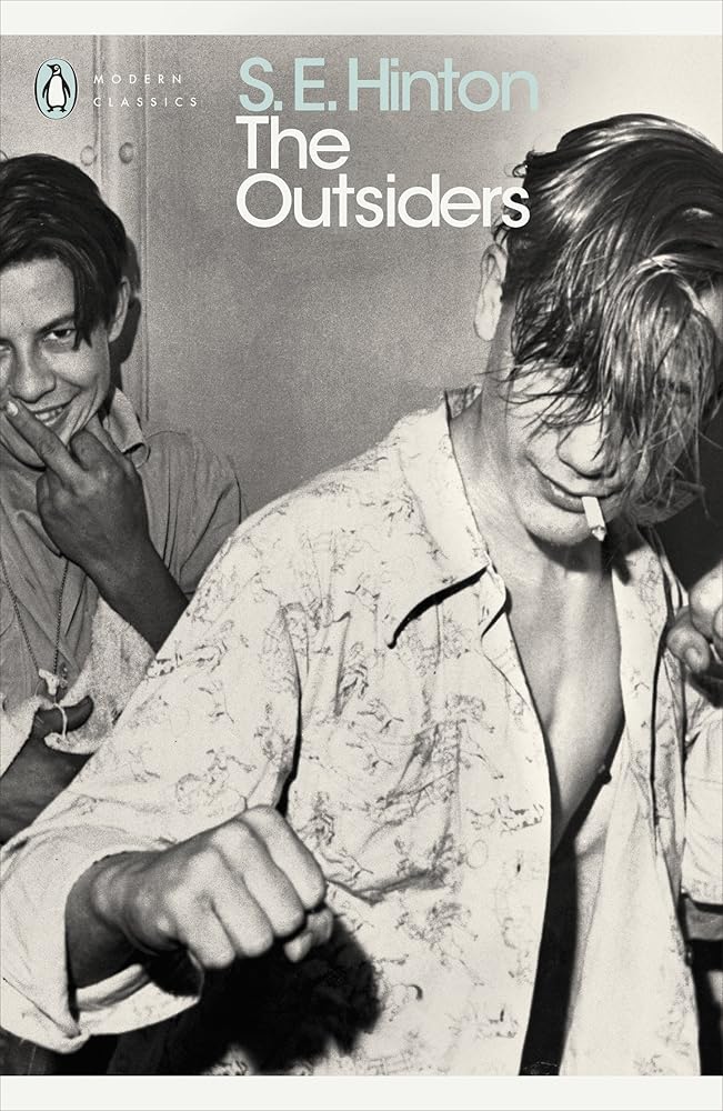 Modern Classics the Outsiders (Penguin Modern Classics) cover image